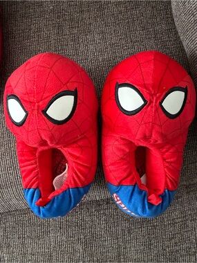 Marvel Spiderman Kids Slip-On Non-Slip Slippers | Size 9-10